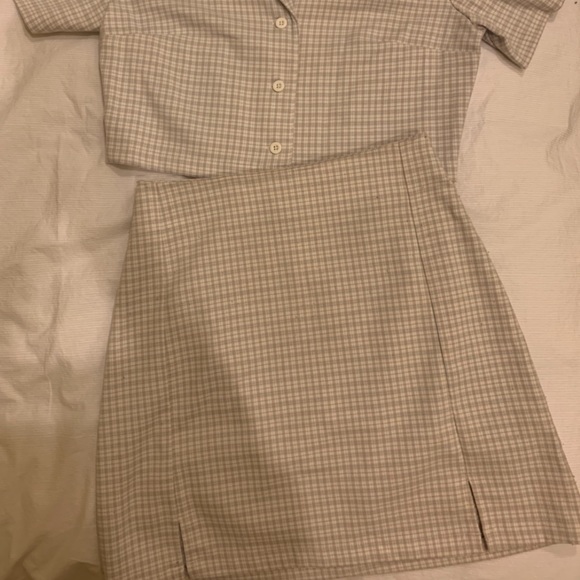 Brandy Melville top and skirt bundle - Picture 2 of 4